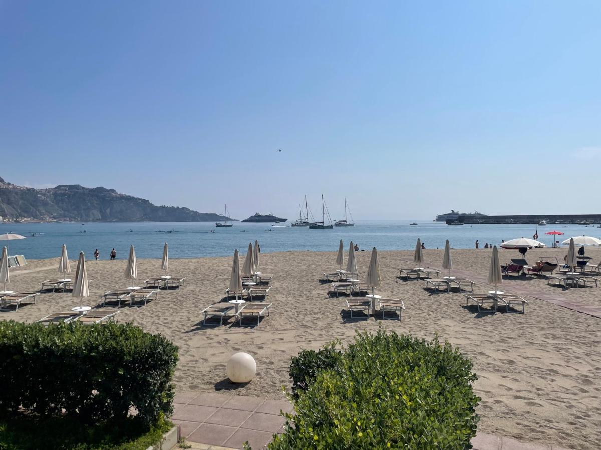 La Finestra Sul Mare Modern Apartment Giardini-Naxos Exterior foto